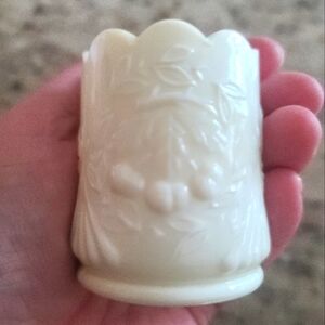 VTG FENTON LG WRIGHT CUSTARD GLASS CHERRY TOOTHPICK HOLDER